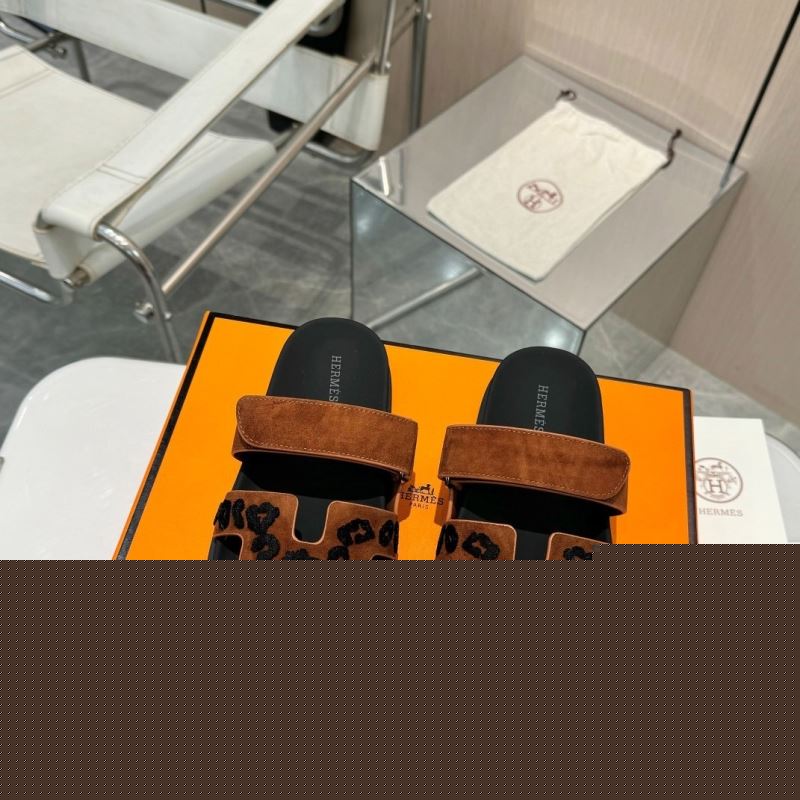 H**mes slippers